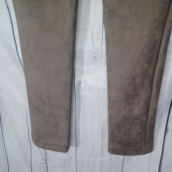 Andrew Marc Brown Faux Suede Pull On Pants - Picture 10 of 11